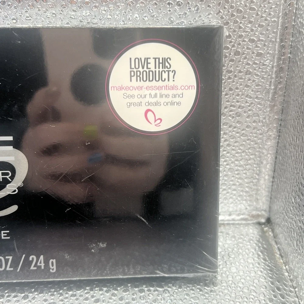 Love ME Conceal Kit 8 Shades‎ 4 sponge 2 Brush Applicators Mirror metal case new